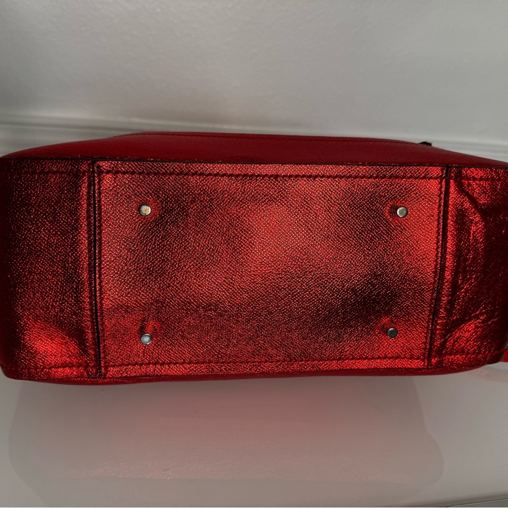 Burberry Metallic Red Leather Somerford - Picture 16 of 17